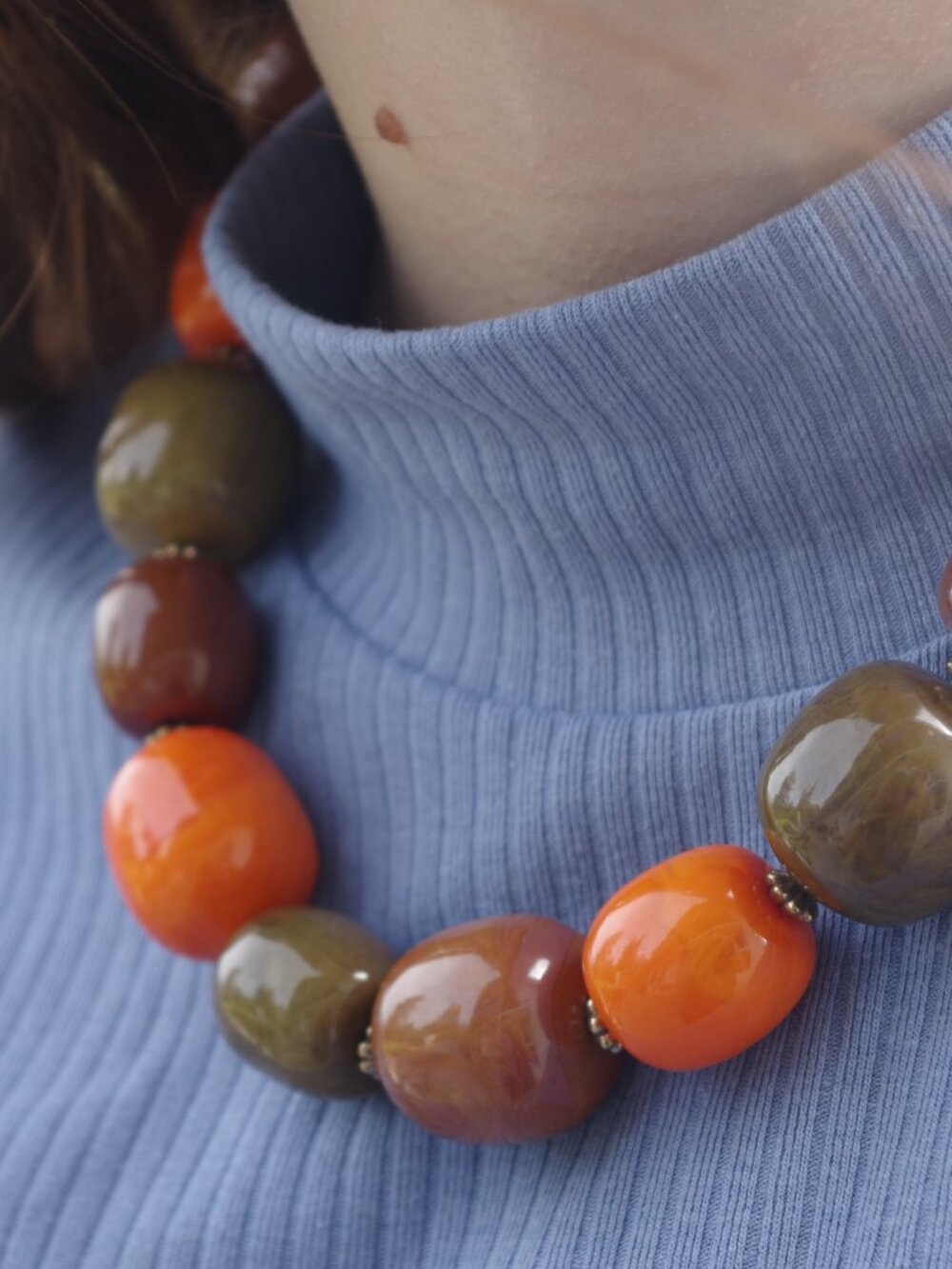 Beautiful Lucite Chunky Statement  80s Necklace